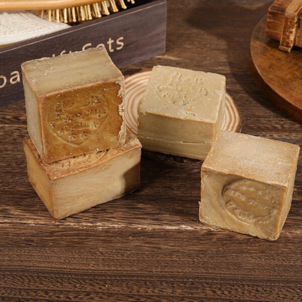 H054aa8eaee2147d58bba0eb0b4f7fab7N.jpg Wholesale Laurel Berry Oil Olive Soap | Natural Handmade Soothing Soap for Sensitive & Problem-Prone Skin | Gentle Skin Care Bar
