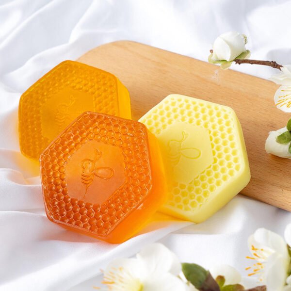 Wholesale Handmade Organic Beeswax Soap | Coconut & Honey Moisturizing Body & Face Soap | Natural Essential Oil Bath Bar