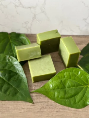 my-11134207-7r98t-ltr8f8tfyrkkc1.webp Handmade Organic Betel Leaf Soap (Daun Sireh) | Natural Anti-Bacterial Herbal Soap | Gentle Care for Sensitive & Acne-Prone Skin